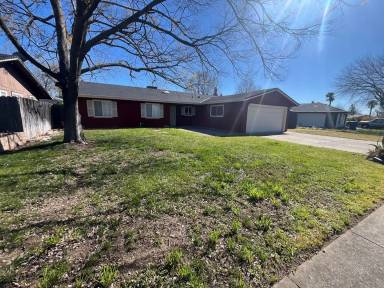 Main picture of 8428 Ancho Way