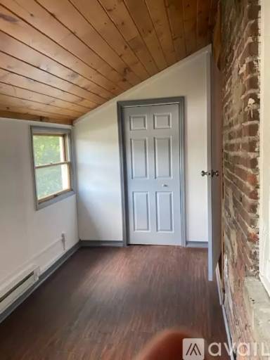 Main picture of 12 N Main St