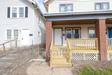 Main picture of 618 Racine Ave