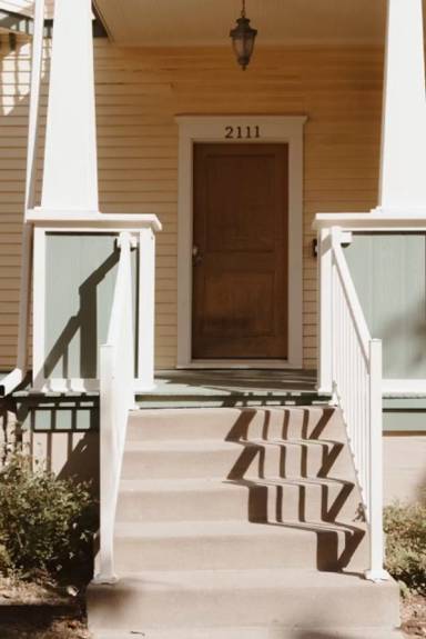 Main picture of 2111 Colfax Ave S