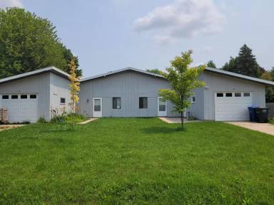 Main picture of 1595 Acorn Ct
