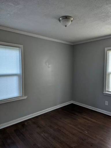 Main picture of 19386 Yonka St