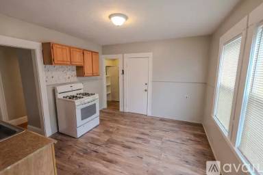 Main picture of 1 Shafter St