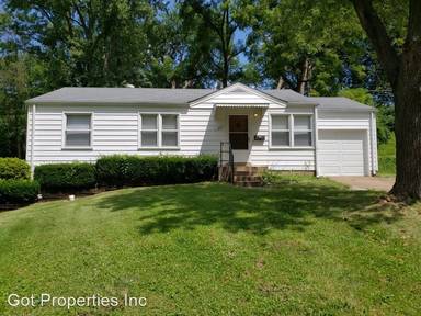 Main picture of 1015 Avant Dr