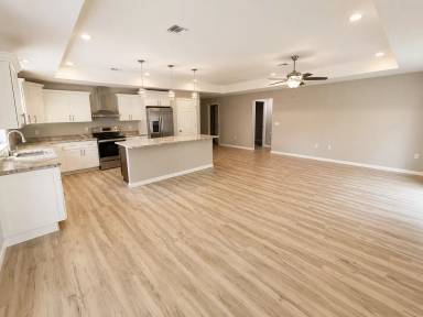 Main picture of 12053 Centralia Rd