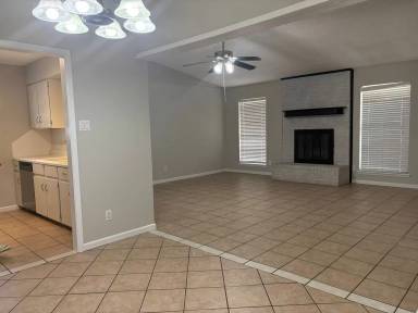 Main picture of 4301 Lubbock Ave