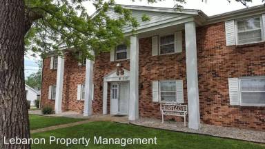 Main picture of 445 N Madison Ave