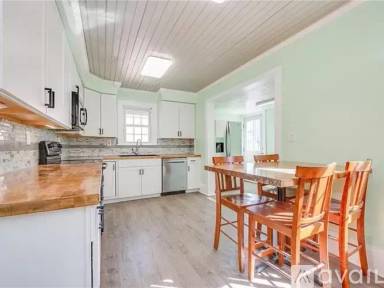Main picture of 203 Owens St