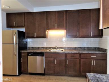 Main picture of 4502 N Sheridan Rd