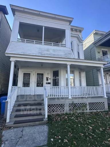 Main picture of 88 Woodlawn Ave
