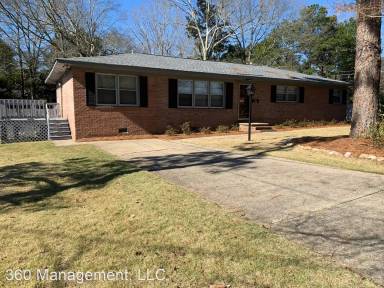 Main picture of 220 Conrey Dr