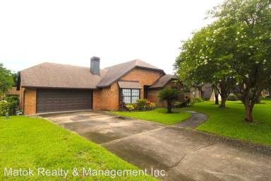 Main picture of 4867 Palm Coast Pkwy NW