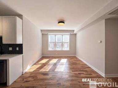 Main picture of 656 Wrightwood Apartments