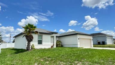 Main picture of 256 Hyacinth Ct