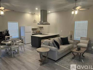 Main picture of 850 Bluffview Dr