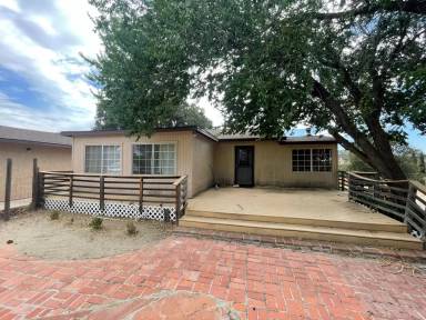 Main picture of 2416 Cedar Dr