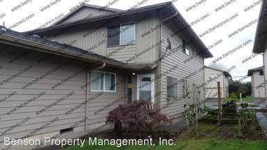 Main picture of 1536 NE Paropa Ct