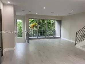 Main picture of 628 NE 12th Ave