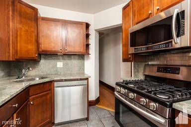 Main picture of 5718 N Glenwood Ave & 1401 W Edgewater Ave