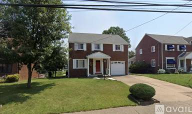 Main picture of 1045 Bank St