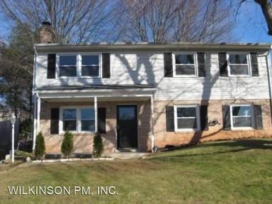 Main picture of 13911 Mapledale Ave