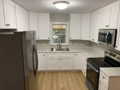 Main picture of 1347 Park Ave