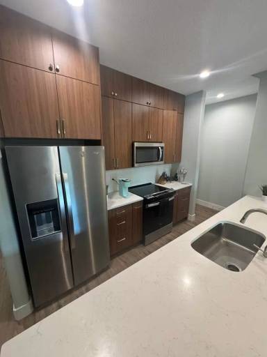 Main picture of 930 Paddleboard Ct