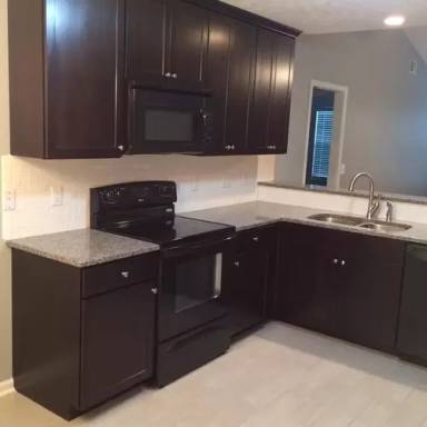 Main picture of 2721 Cayuga Dr