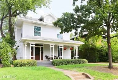 Main picture of 818 Woodlawn Ave