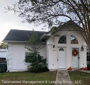 Main picture of 2820 Saw Palmetto Ln