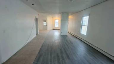Main picture of 266 Sargeant St