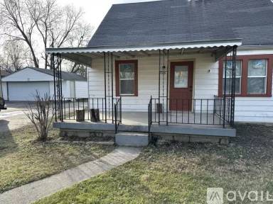Main picture of 2726 S Lyons Ave