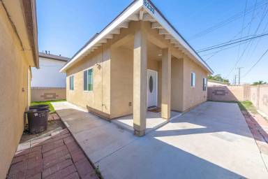 Main picture of 8233 19th St
