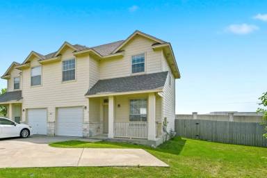 Main picture of 2849 Southampton Way