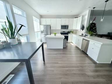 Main picture of 4748 S Hillhouse Cv