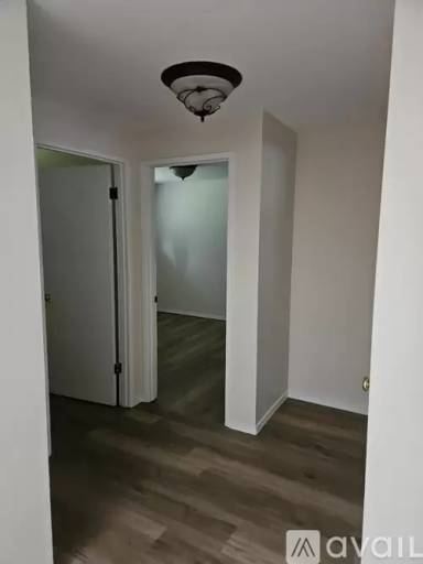 Main picture of 9618 Holly Dr