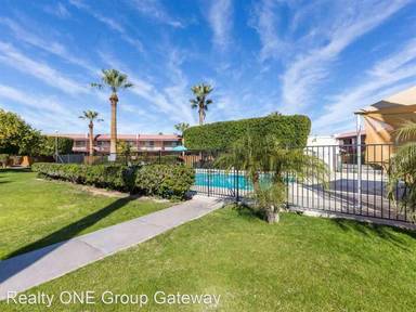 Main picture of 2901 S Palo Verde Ln