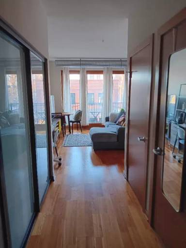 Main picture of 15 E Franklin Ave