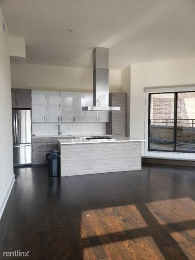 Main picture of 1739 N Milwaukee Ave