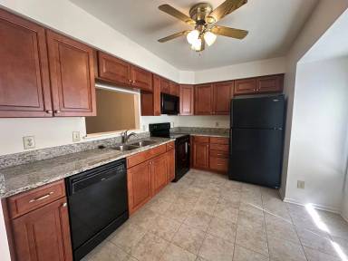 Main picture of 3561 Londonderry Ln