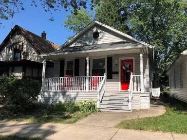 Main picture of 725 Warner Ave