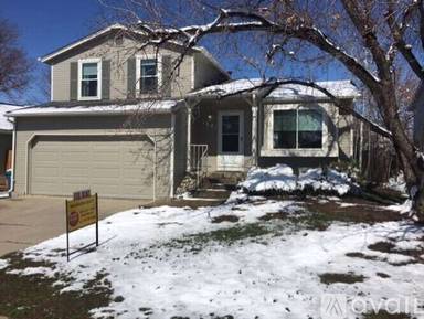 Main picture of 394 Lilac Cir