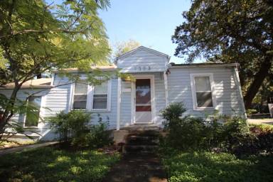 Main picture of 1303 S 5th St