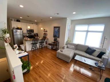 Main picture of 800 N 19th St