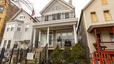 Main picture of 2438 N Washtenaw Ave