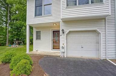 Main picture of 69 Brenden Ct