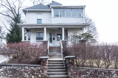 Main picture of 112 Goodwin St