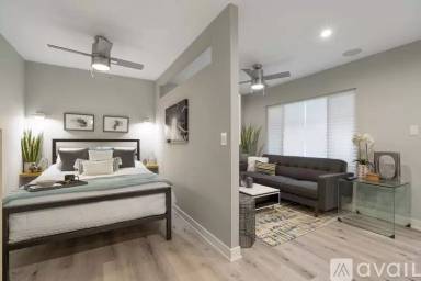 Main picture of Palm View Village