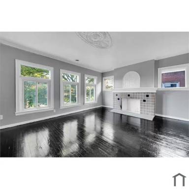 Main picture of 3316 Sturtevant St