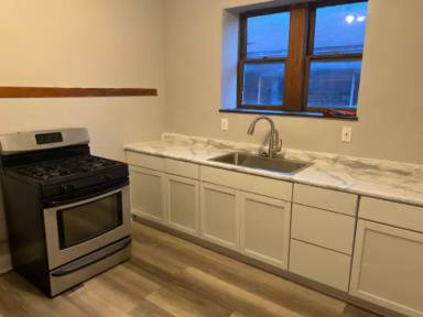 Main picture of 5066 W Florissant Ave